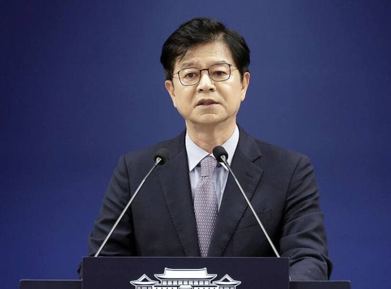 청와대 "호르무즈 파병 결정된 바 없어…신중히 검토 중"