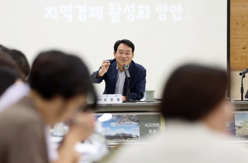 강진군, 4년 앞선 AI 행정 혁신…공무원 72%가 업무에 적극 활용