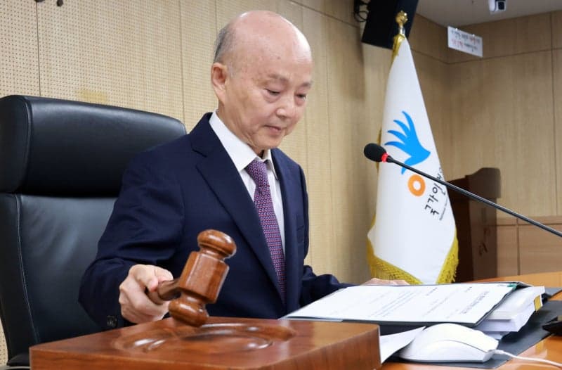 안창호 인권위원장 "호르무즈 파병 검토 우려…외교적 해결 우선해야"