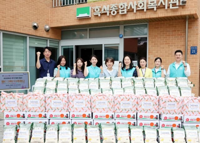 KT알파, 6년째 이어온 추석 나눔…동작구 취약계층 200가구에 선물 전달
