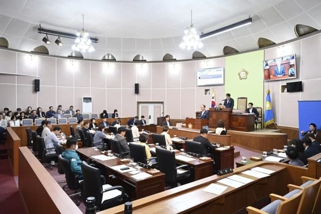 거제시의회, 삼성·한화 '부산 설계센터 확대' 전면 재검토 촉구