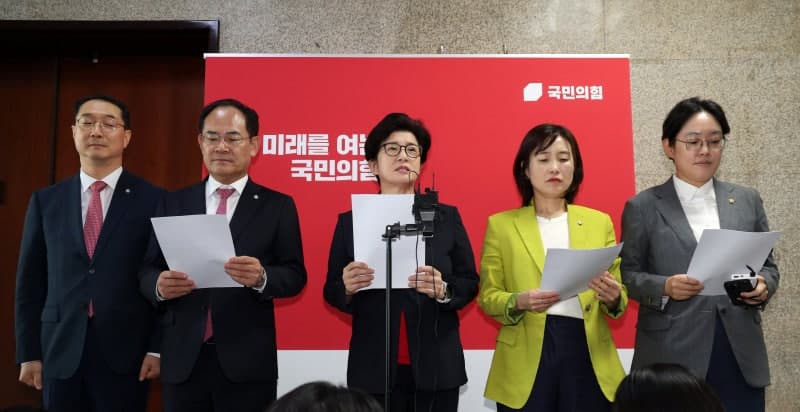 국민의힘, 용혜인 '오만한 완주 선언' 비판하며 지명 철회 촉구