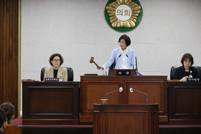 논산·동해시의회, 제1차 정례회 개회…결산 및 행정사무감사 돌입