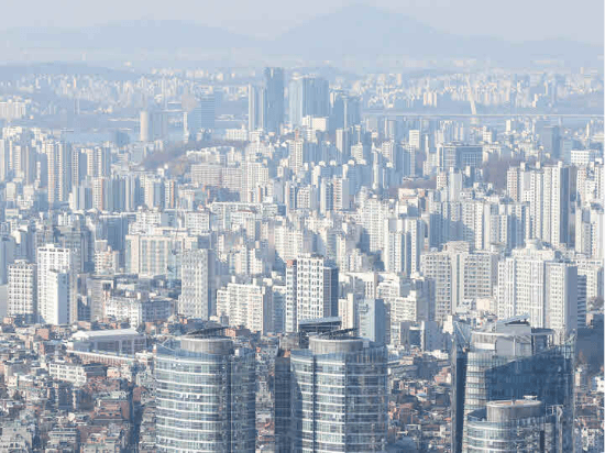 전월세난에 몸값 치솟은 서울 소형 아파트, 8년 만에 최대 상승률 기록