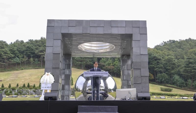 권오을 보훈장관, 민주화운동 합동추모제 참석…민주유공자법 조속 통과 촉구