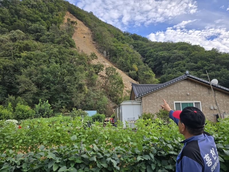 홍천 산사태, 사면 약화와 암괴 이탈이 부른 복합 붕괴…피해 가구 이주 검토