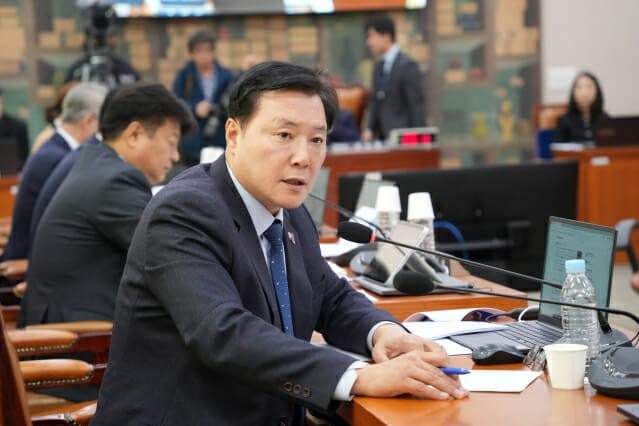 등급 심의 전 변칙예매 10년간 62편…대형 멀티플렉스 3사에 75% 집중