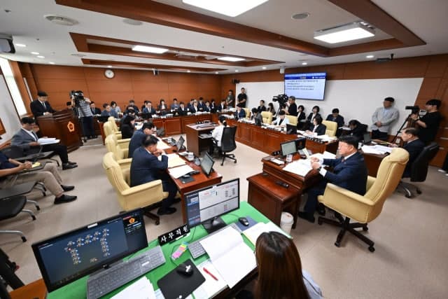울산시의회, 서울본부·120민원센터 예산 부활…시와 갈등 극적 봉합