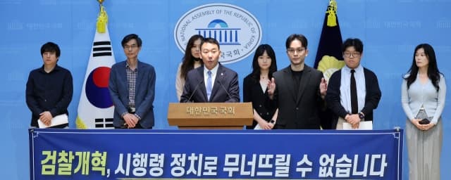 용혜인 후보자 전격 사퇴…김승원 의혹 고발 속 청문회 정국 돌입