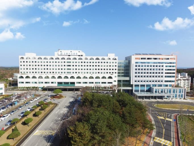 강릉아산병원 노사, 지역경제 살린다…직원 2,000명에 강릉페이 2억 원 지급