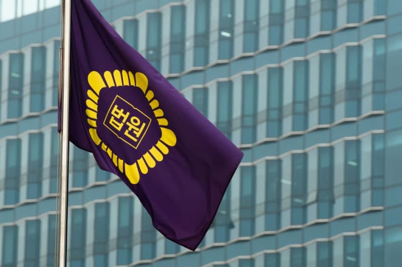 성매매 손님 위장해 여성 폭행하고 금품 뺏은 10·20대 일당 실형