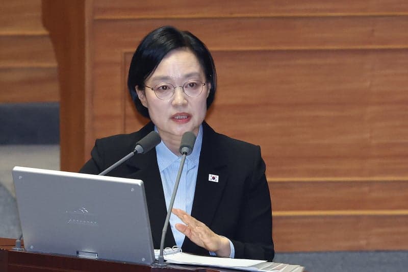 한성숙 총리 "미프진 도입해야…불법 유통 방치한 정부 사과해야"