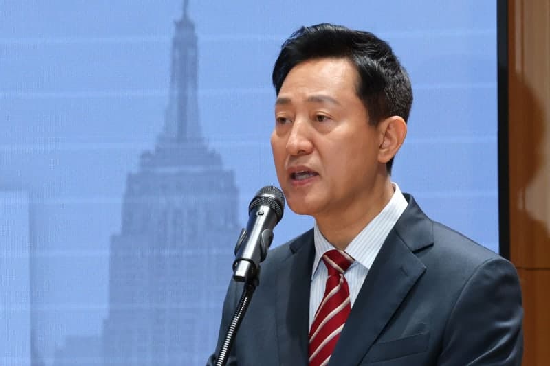 오세훈 서울시장 "시내버스 파업은 시민 볼모…필수공익사업 지정해야"