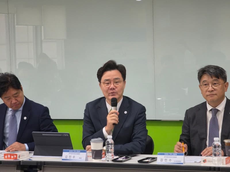김진수 KISIA 회장 "네이버 보안 특화 AI 사업에 340개 회원사 역량 결집"