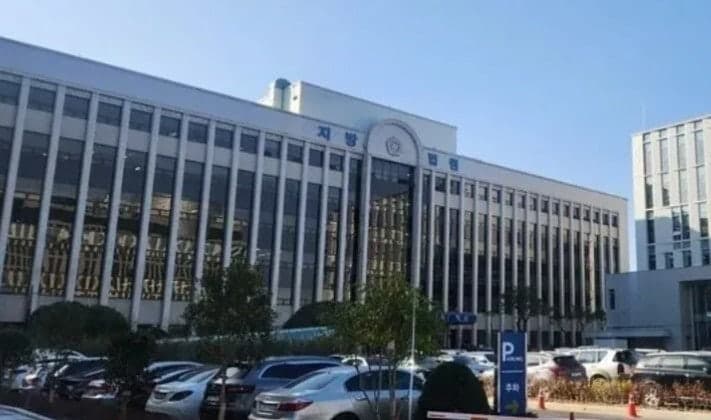 ‘장윤기 사건’ 수사 정보 유출·증거 인멸 혐의 경찰관들 첫 공판