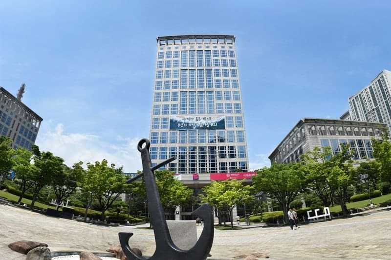 부산시·국무총리비서실, 소상공인 현장소통 간담회 열고 정책 개선 모색
