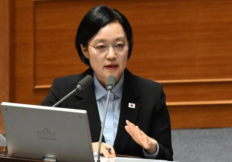 한성숙 총리 "민심 엄중히 받아들여…인사 논란 신뢰 회복에 최선"