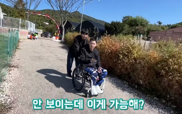 "너 다 보이잖아" 박위, 시각장애인 유튜버 향한 무례한 태도 재조명