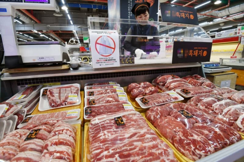 추석 앞두고 한돈 최대 50% 할인…삼겹살 100g 1,908원부터