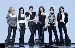 아이브 대만 공연장 전광판 '중화 타이베이' 문구 논란