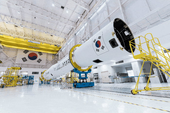 누리호 5차 발사, 역대 최다 15기 위성 싣고 '군집위성 시대' 연다