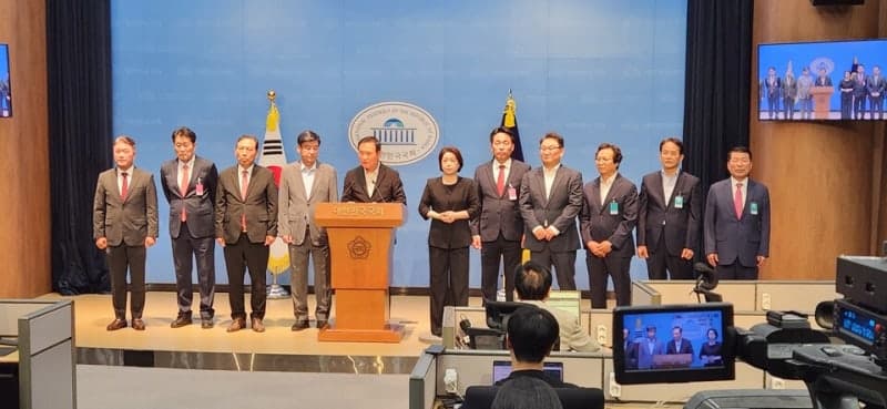 임태희 전 교육감 등 102명, 사전투표 폐지 등 공직선거법 개정 국민청원 추진