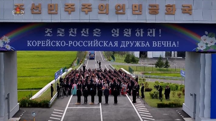북러 두만강 자동차 다리 준공됐지만 개인 자가용 여행은 불가능