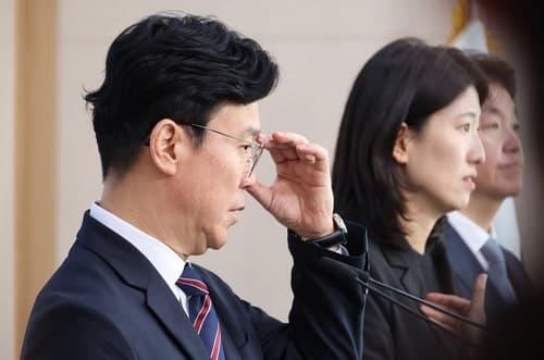 정부, 메가특구 노동규제 완화 위한 노사정 사회적 대화 공식 제안