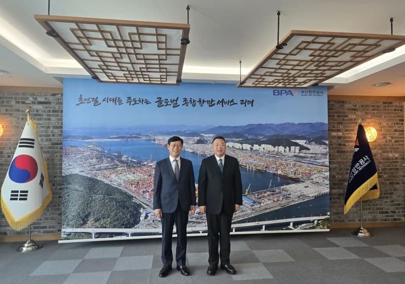 부산항만공사-닝보저우산항만그룹, 스마트·친환경 항만 구축 위해 '맞손'