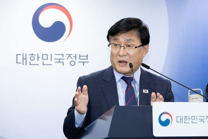 정부, 송전탑 2214기 줄이고 마을엔 ‘햇빛소득’…송전망 확충 속도 낸다