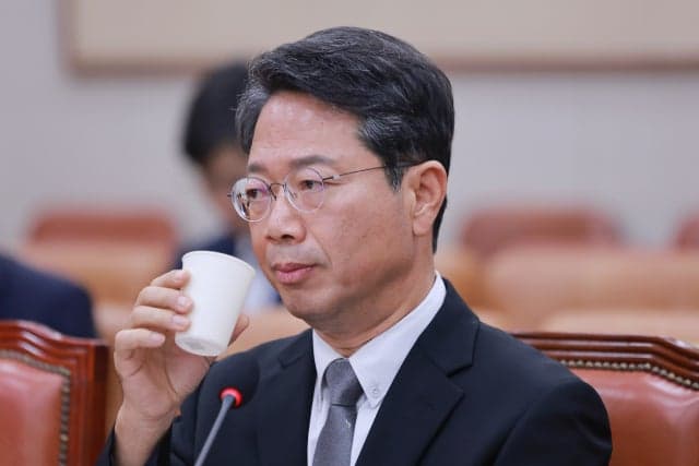 김승원 청문회 종료 후폭풍…임명 반대 여론 52.1%에 野 장외투쟁 예고
