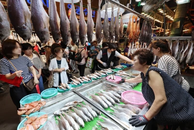 추석 차례상 비용 4% 상승…전통시장이 대형마트보다 6만원 저렴