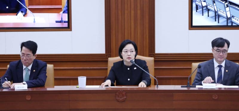 한성숙 총리, 임신 9주 이하 인공임신중지 약물 단계적 도입 논의