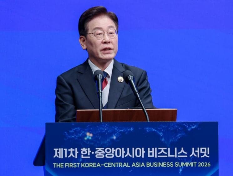 이재명 대통령, 중앙아시아 5개국과 '신(新)실크로드' 협력 구상 제시