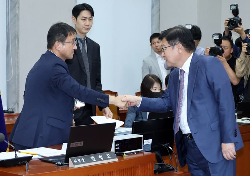 국회 운영위, 내달 30일 대통령비서실 국감…증인 채택 놓고 여야 충돌 예고