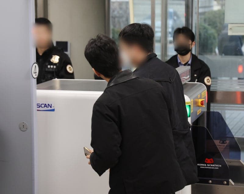 북한에 무인기 날린 대학원생 등 3인, 1심서 징역형 집행유예