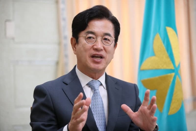 허태정 대전시장 "공공기관 2차 이전 대전 우선 배려해야"…민주당과 현안 논의
