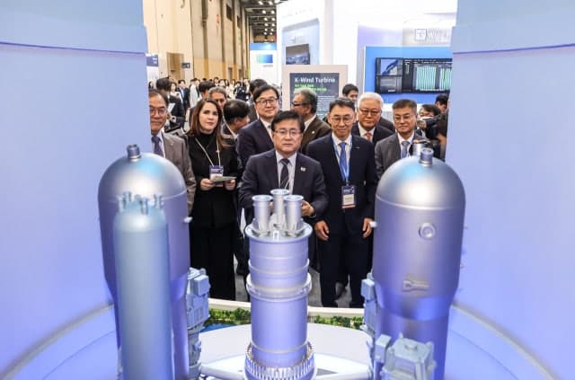 부산서 막 오른 기후산업국제박람회…AI·친환경 에너지 기술 총출동