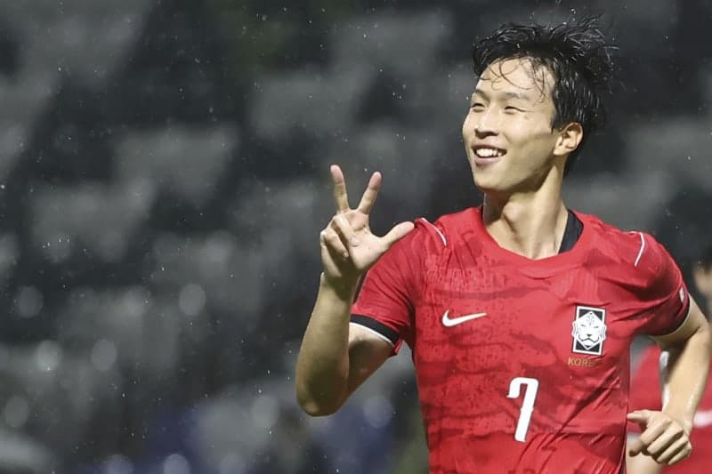 엄지성 해트트릭 앞세운 이민성호, 아시안게임 4연패 향한 첫 승