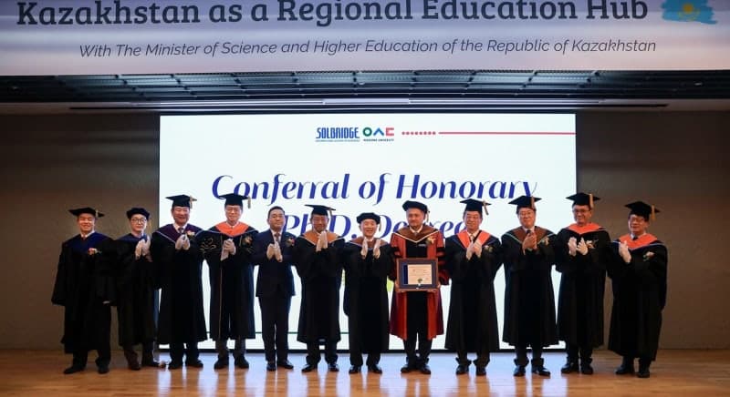 우송대, 사야사트 누르벡 카자흐스탄 장관에 명예박사 학위 수여