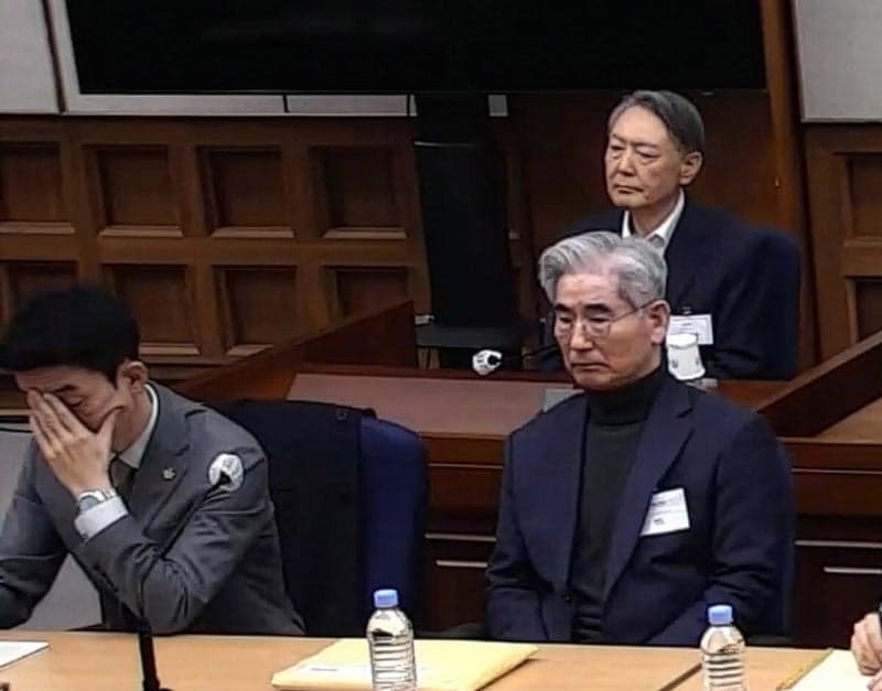 윤석열, 법정서 또 계엄 두둔… "국민 피해 줄이려 밤 10시 선포"