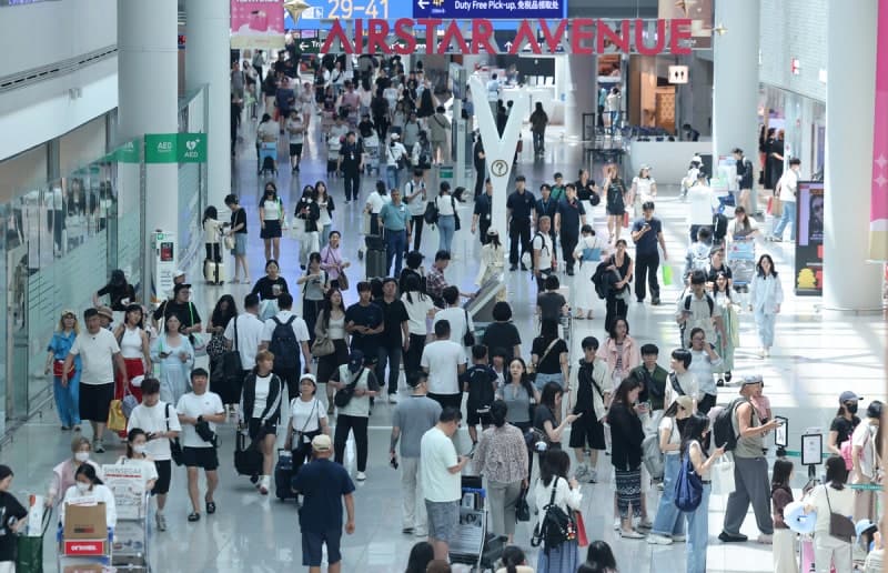 추석·중국 국경절 연휴 인천공항 출입국 심사 비상체제 가동