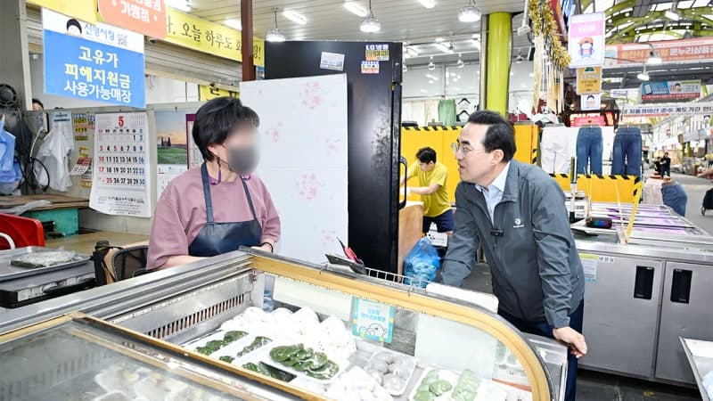 박홍근 기획예산처 장관, 추석 앞두고 천안 중앙시장 찾아 민생 예산 챙긴다