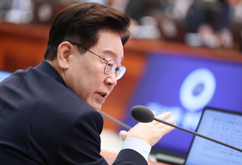 이재명 대통령, 임신중지 약물 도입에 “완벽한 대책보다 할 수 있는 일부터”