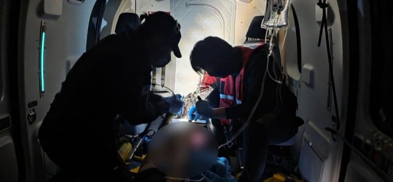 제주 먼바다 유조선서 얼굴 다친 40대 기관사 해경 헬기로 긴급 이송