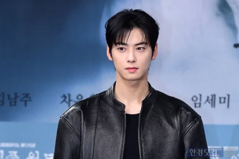 카페 테이블에 도청장치 설치해 차은우 대화 엿들은 50대 여성 경찰 수사