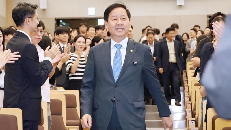 구윤철 부총리 이임, '재경부 힘 빠지면 정책 효율성 낮아져'
