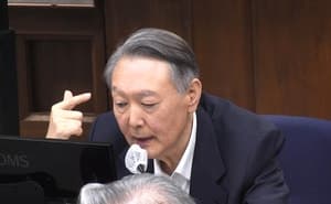 윤석열 "밤 10시 계엄 선포는 국민 피해 최소화 위한 결정"