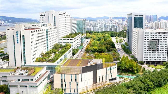서울아산병원, 뉴스위크 평가 6개 분야 세계 톱10 진입…내분비 2위