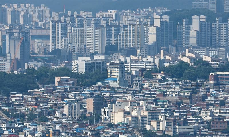 이재명 대통령 "수도권 집중이 집값 상승 원인…공급 확대해 시장 안정"